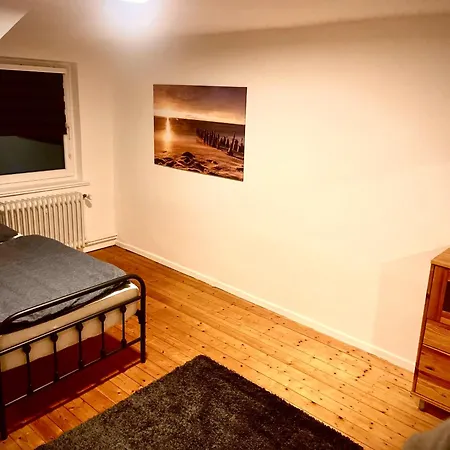 Haus Fuer Monteure Und Reisende Апартаменты *